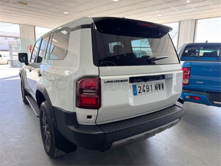 TOYOTA Land Cruiser 250 VXL
